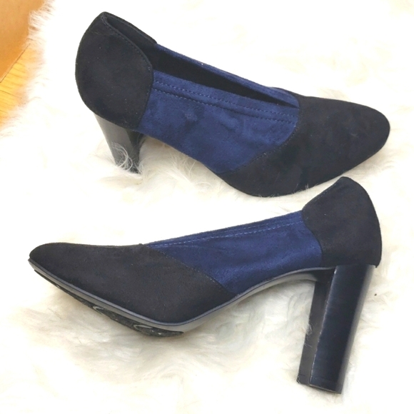 IMPO Trea V-Cut Colorblock Pumps Navy Black 7M - Picture 1 of 8